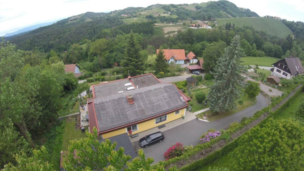 Haus Renarth - Michaela Pro Daire Kitzeck im Sausal Dış mekan fotoğraf